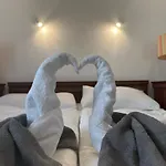 Boni Csaladi Wellness 3* زلاكاروس