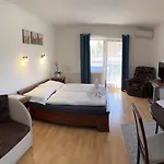 فندق Boni Csaladi Wellness زلاكاروس