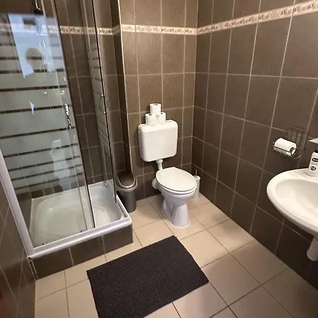 Boni Csaladi Wellness ザラカロシュ