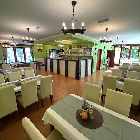 Boni Csaladi Wellness 3*