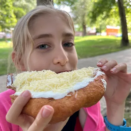 Boni Csaladi Wellness Отель