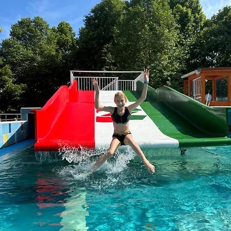 Boni Csaladi Wellness Отель 3*