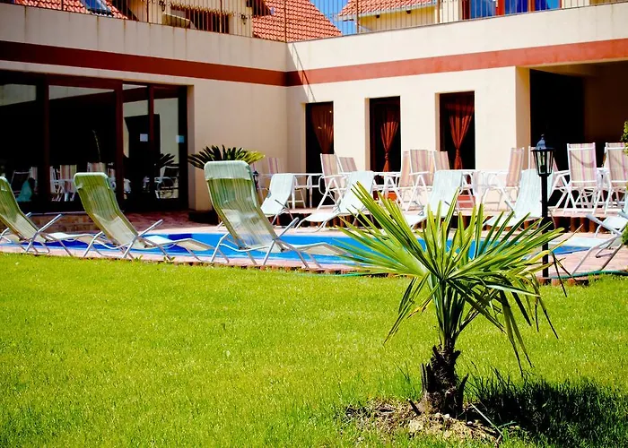 Boni Csaladi Wellness Hotel 3*