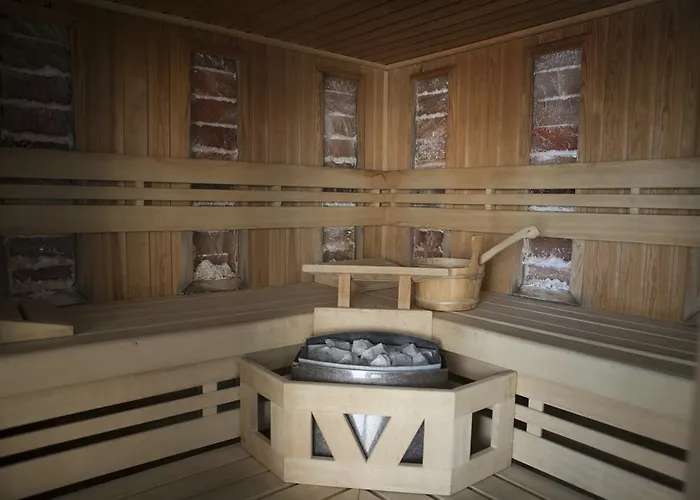 Boni Csaladi Wellness 3*