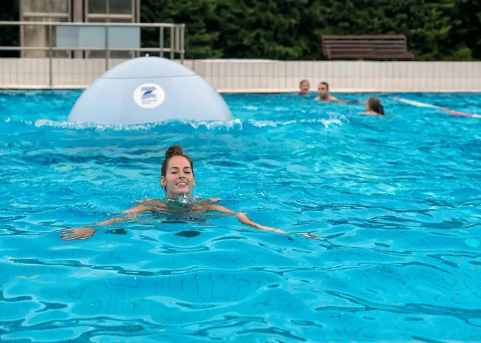 Boni Csaladi Wellness 3* ザラカロシュ