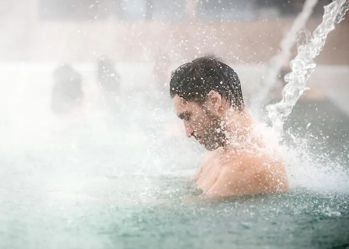 Boni Csaladi Wellness 3*